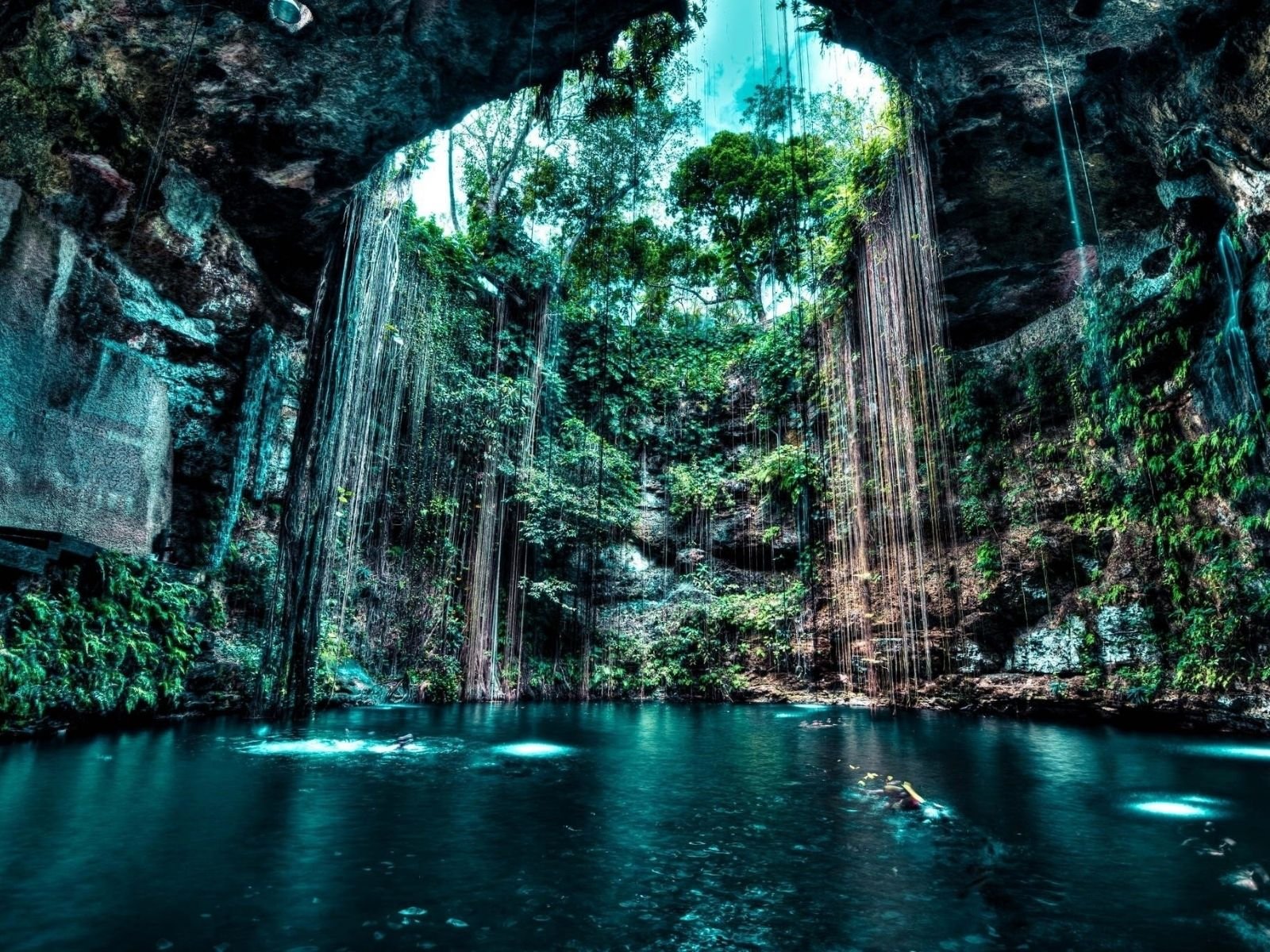 cenotes